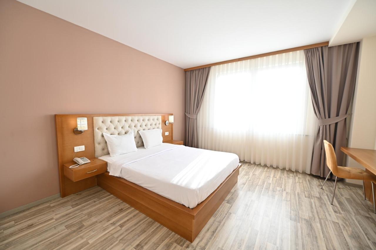 Hotel La Villa Gjakova Exterior photo